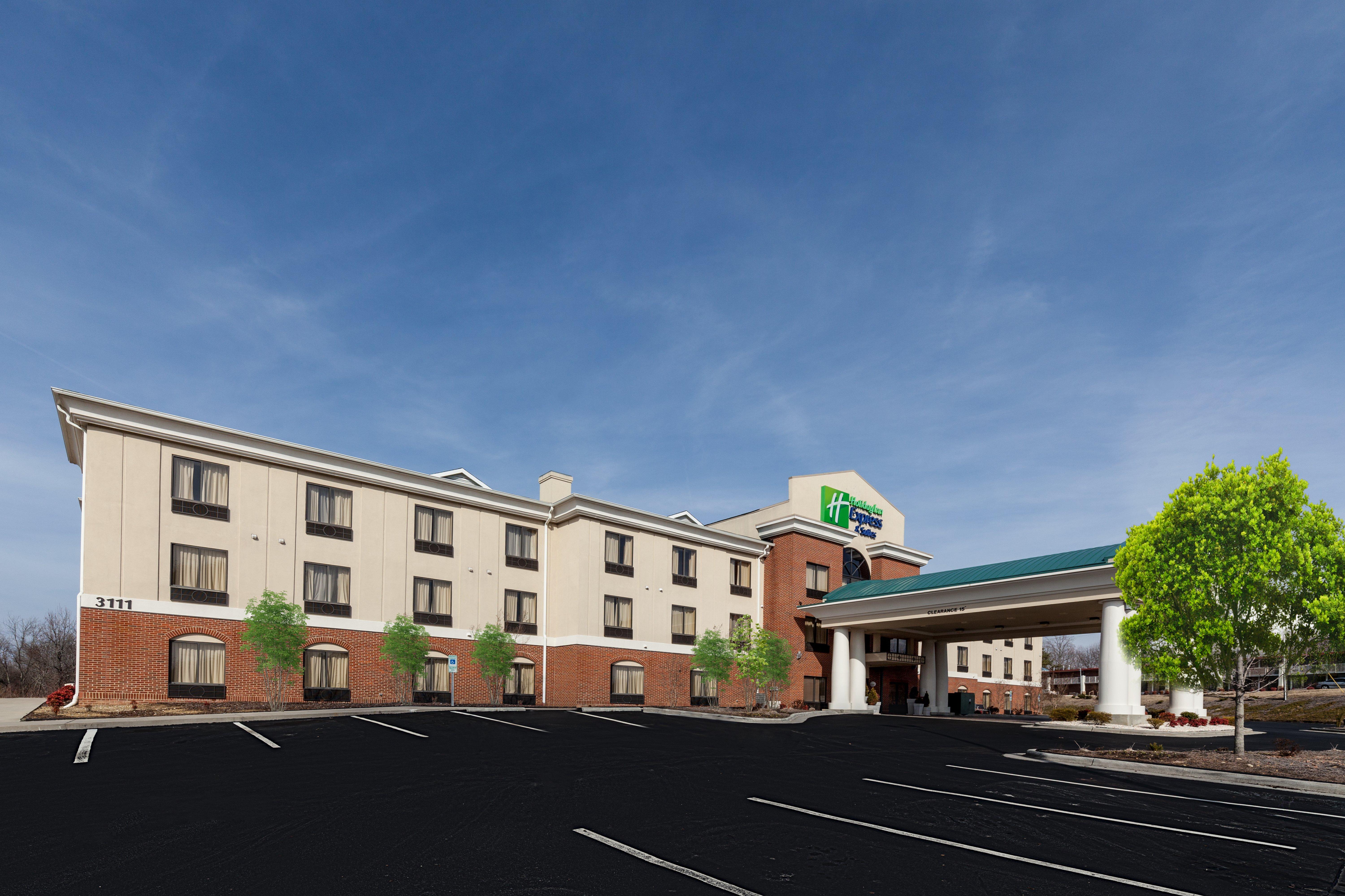 Holiday Inn Express Hotel & Suites Greensboro-East By Ihg Bagian luar foto