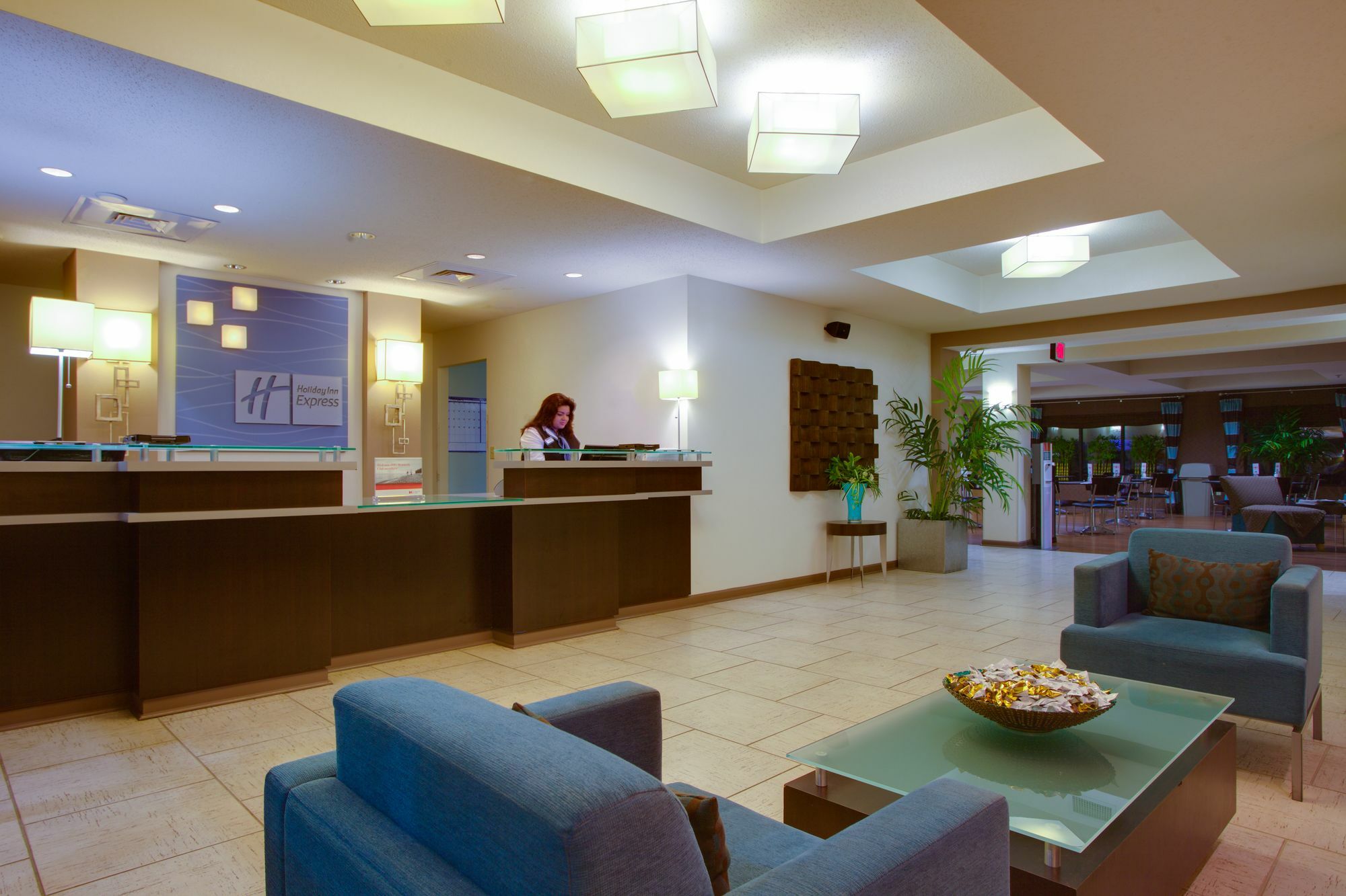 Holiday Inn Express Hotel & Suites Greensboro-East By Ihg Bagian luar foto